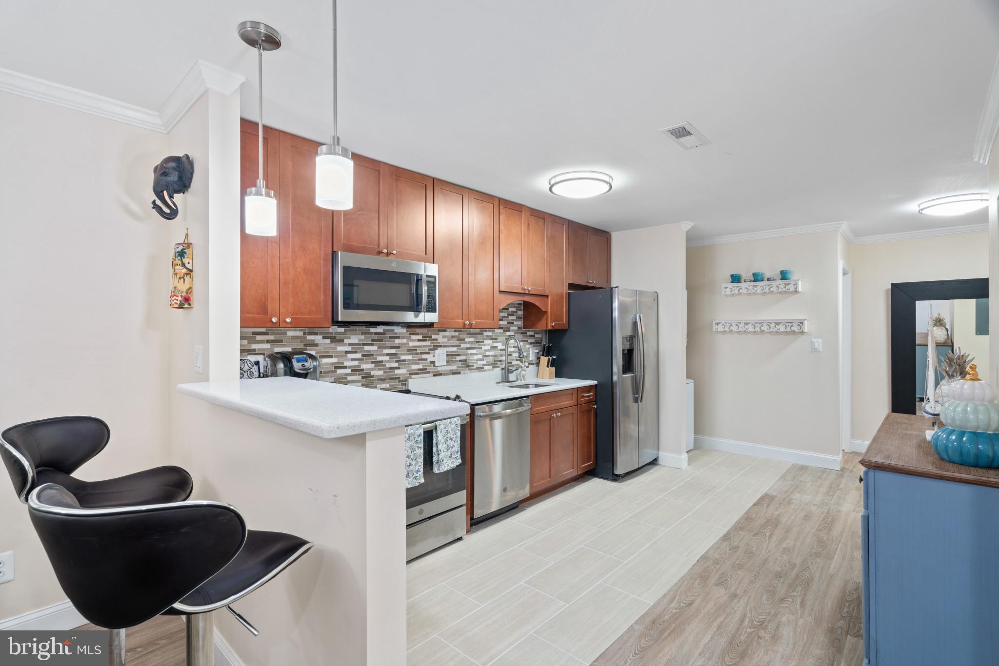 8112 Colony Point Road, Unit 230 Springfield, VA 22152 - Photo 6 of 23 Gallery Image 6