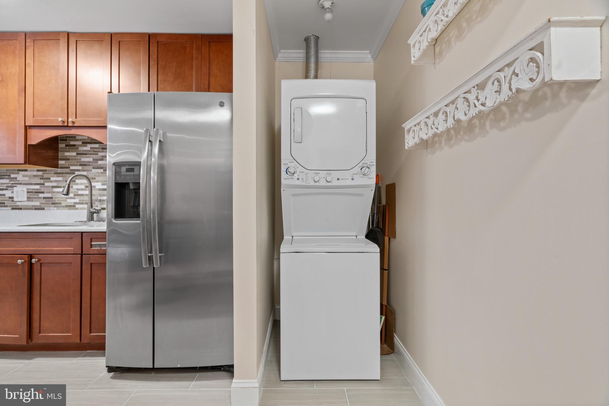 8112 Colony Point Road, Unit 230 Springfield, VA 22152 - Photo 9 of 23 Gallery Image 9