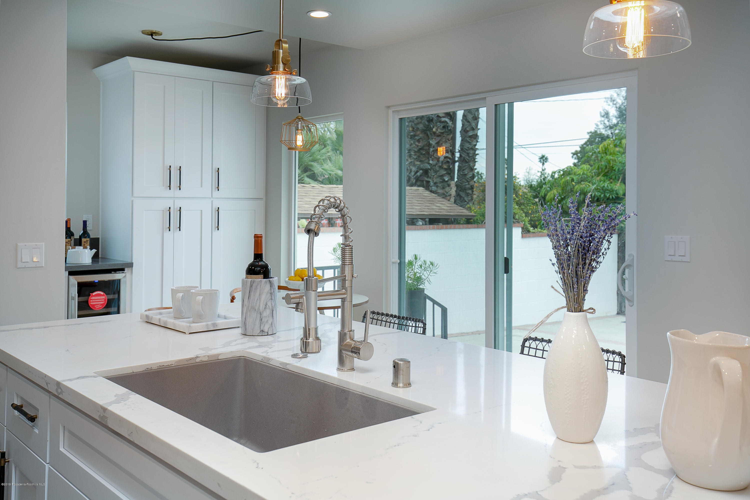 2384 Galbreth Road Pasadena, CA 91104 - Photo 13 of 30 Kitchen 3