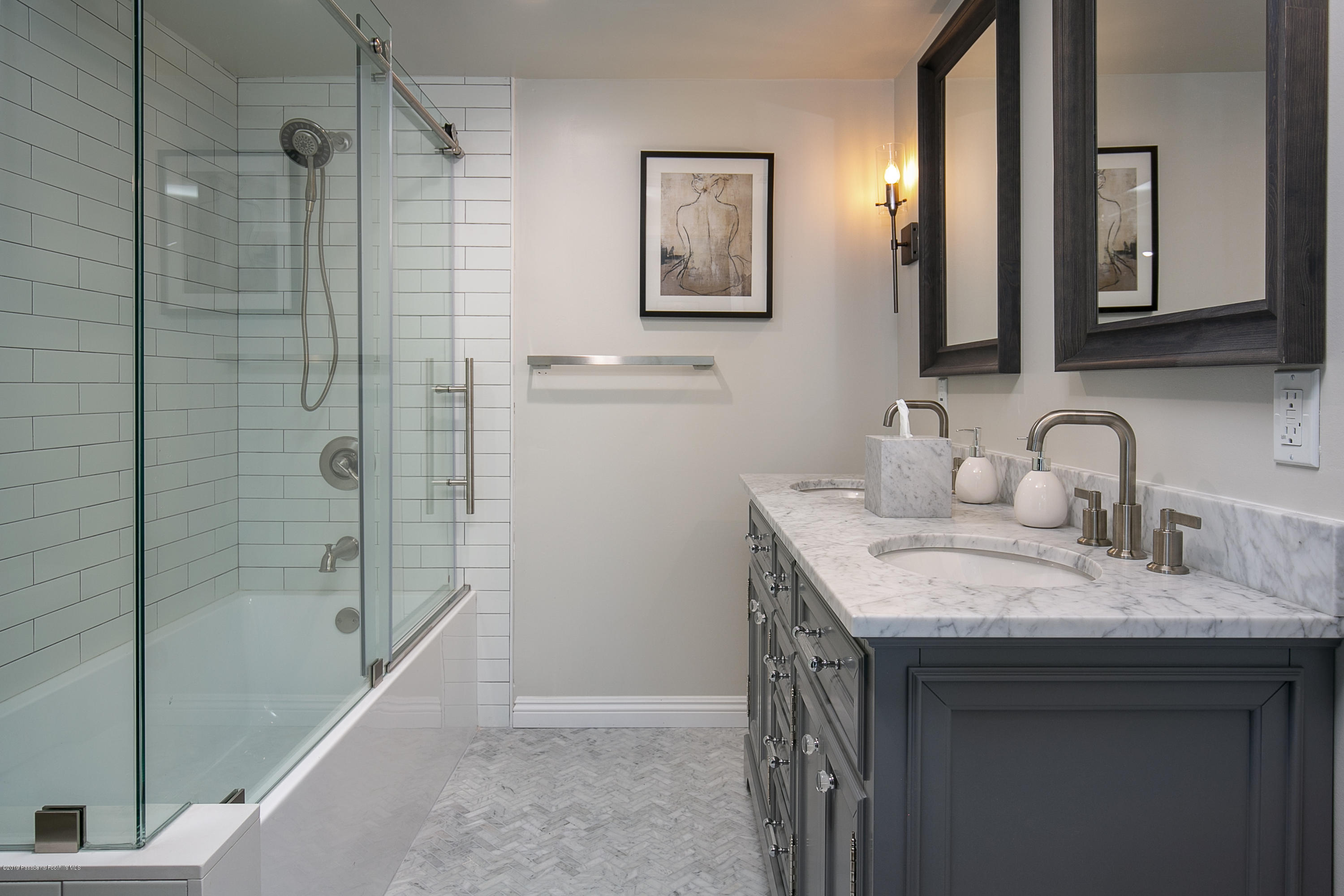 2384 Galbreth Road Pasadena, CA 91104 - Photo 18 of 30 Master bathroom