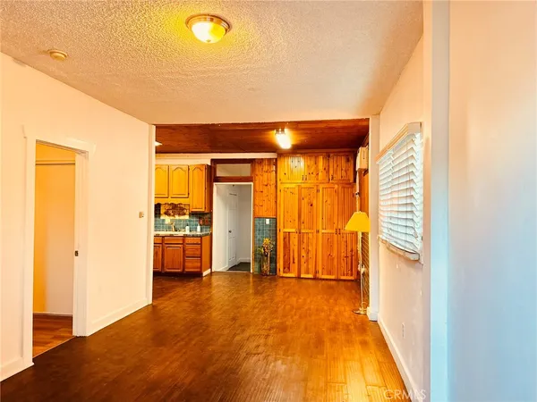 $575,000 | 260 East South Street, Long Beach, CA 90805