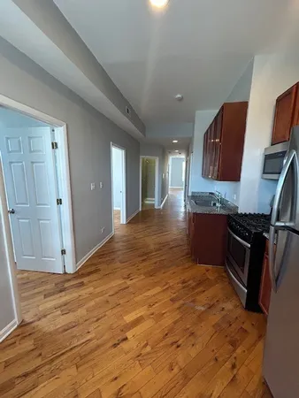 $1,725 | 2300 South Ridgeway Avenue, Unit 3N, Chicago, IL 60623