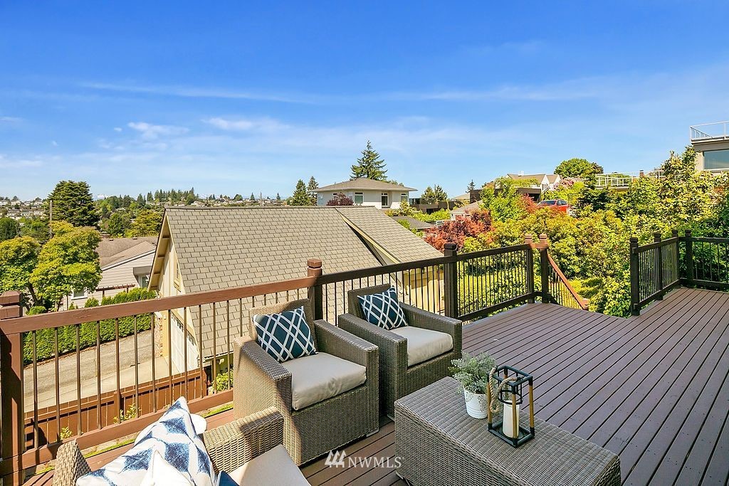 2801 28th Avenue West Seattle, WA 98199 - Photo 11 of 39 a view of roof deck with furniture