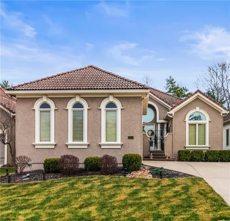 $599,900 | 4517 Northeast Fairway Homes Drive, Lee's Summit, MO 64064