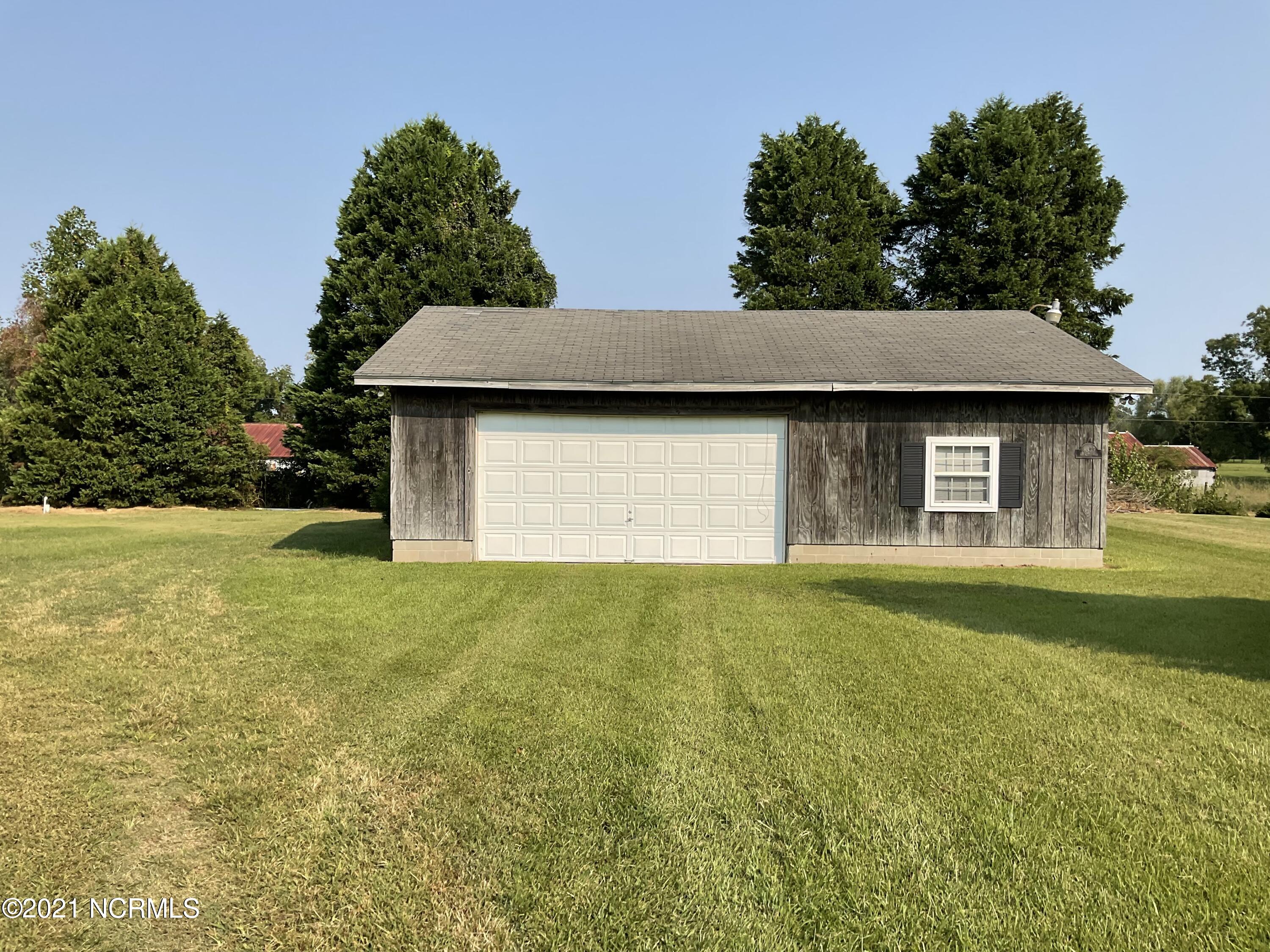 4585 Mackeys Road Roper, NC 27970 - Photo 8 of 34 34682A33-9BAE-45B8-99C9-761DA408F10F