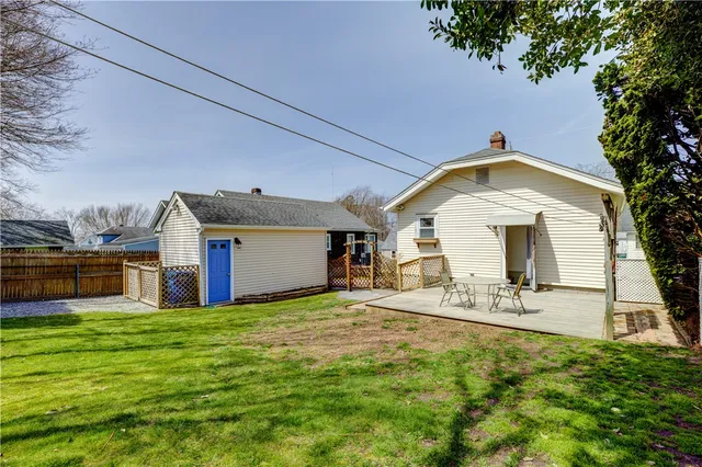 $2,800 | 22 Burdick Avenue, Newport, RI 02840