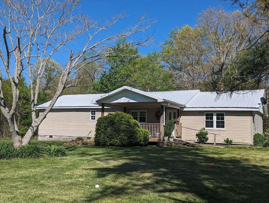 1122 South Begley Road Annville, KY 40402 - Photo 3 of 26 Annville front 2