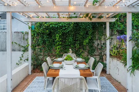 $1,299,000 | 1825 Goodman Avenue, Redondo Beach, CA 90278