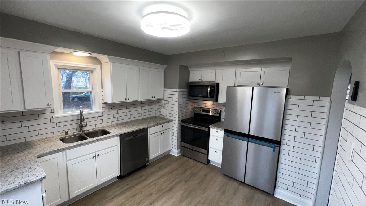 18301 Neff Road Cleveland, OH 44119 - Photo 10 of 33 updated kitchen