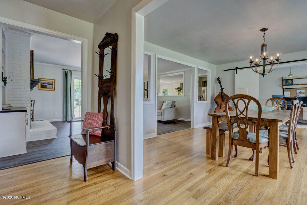 3825 Sweetbriar Road Wilmington, NC 28403 - Photo 4 of 36 004__jka3817_18_19_20_21_22_23