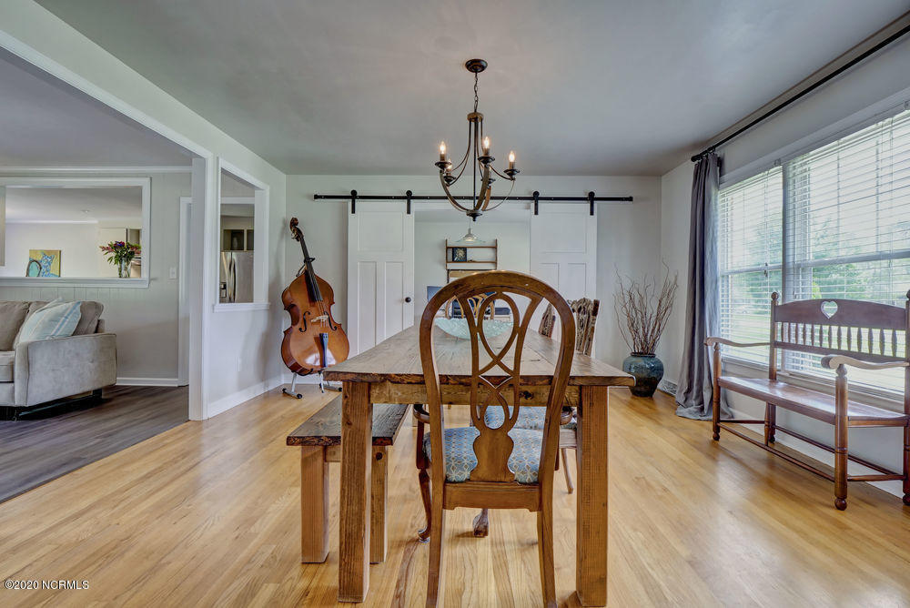 3825 Sweetbriar Road Wilmington, NC 28403 - Photo 5 of 36 005__jka3824_25_26_27_28_29_30