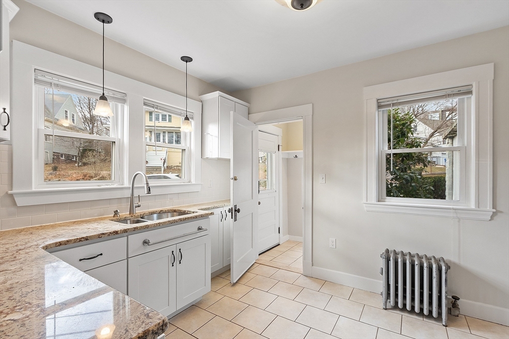 8 Elson Road Waltham, MA 02451 - Photo 15 of 36 Gallery Image 15