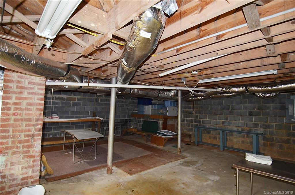 156 Wall Poole Road Marion, NC 28752 - Photo 20 of 21 Gallery Image 20