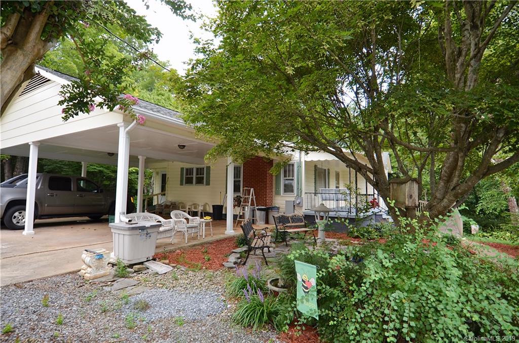 156 Wall Poole Road Marion, NC 28752 - Photo 4 of 21 Gallery Image 4