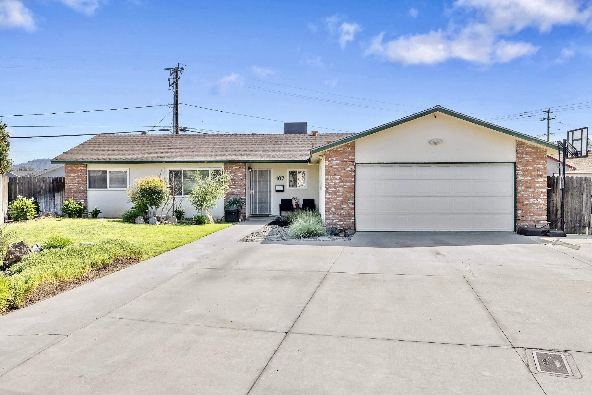 107 Ruth Street Exeter, CA 93221 - Photo 1 of 39 1-web-or-mls-713A6846