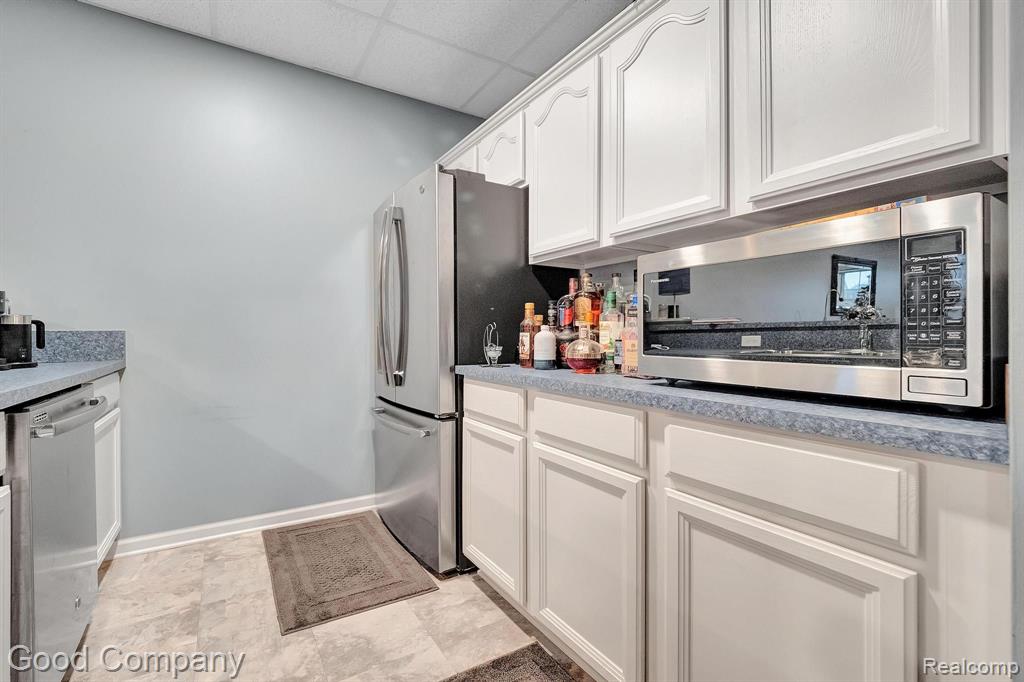 698 West Bluff Court Rochester Hills, MI 48307 - Photo 31 of 52