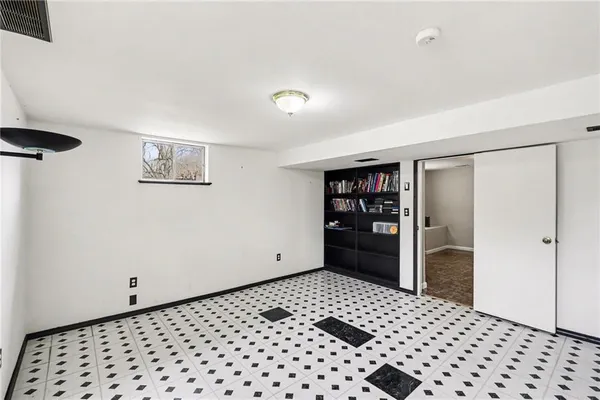 $430,000 | 26408 East 227 Street, Harrisonville, MO 64701