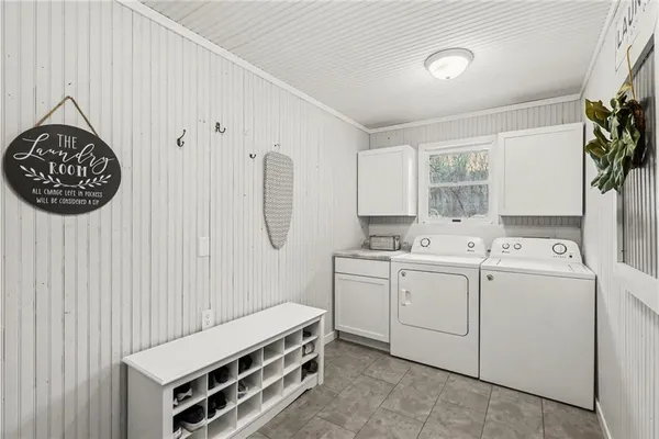 $430,000 | 26408 East 227 Street, Harrisonville, MO 64701