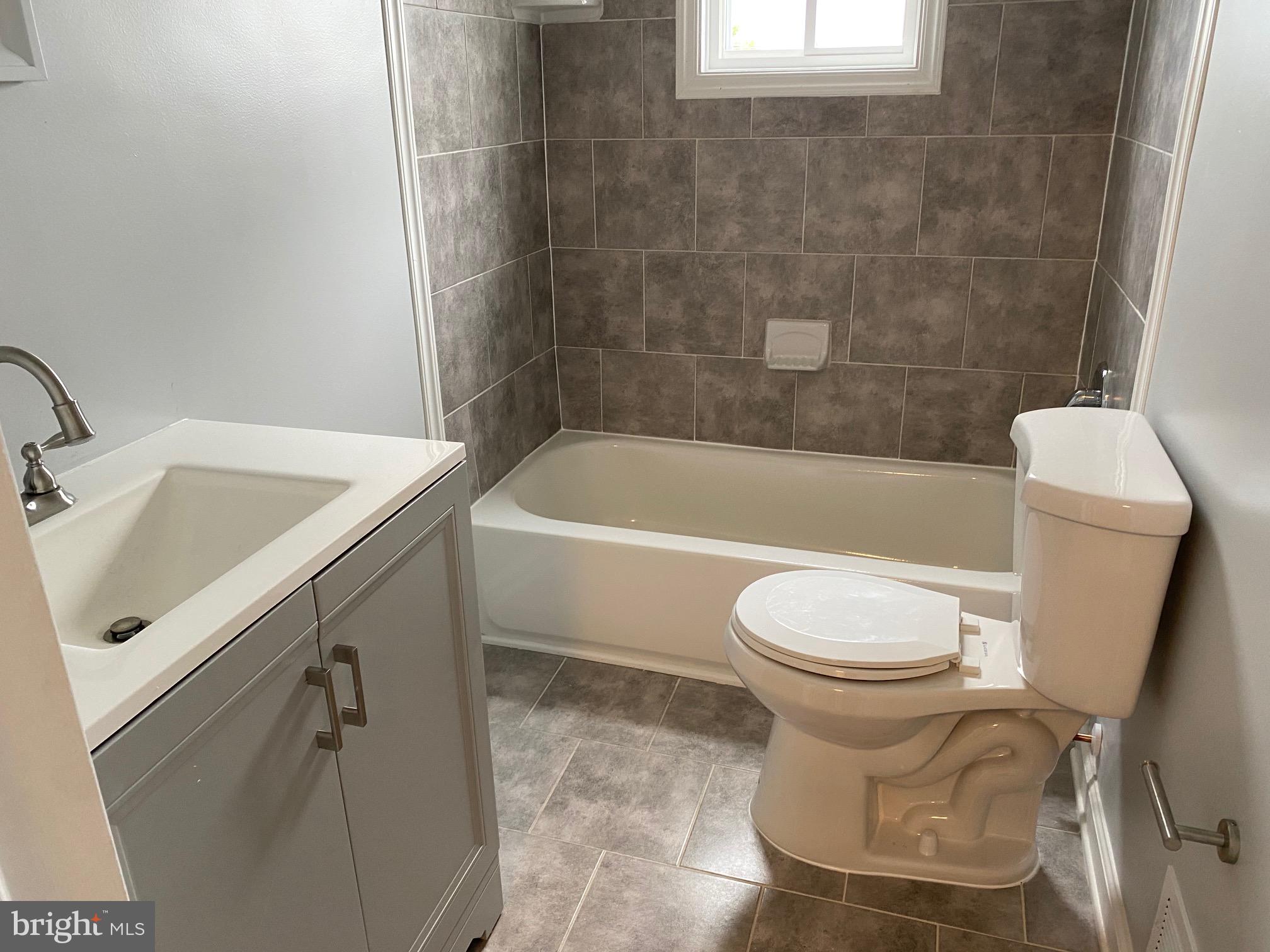 8522 Kavanagh Road Baltimore, MD 21222 - Photo 9 of 18 Hall bathroom