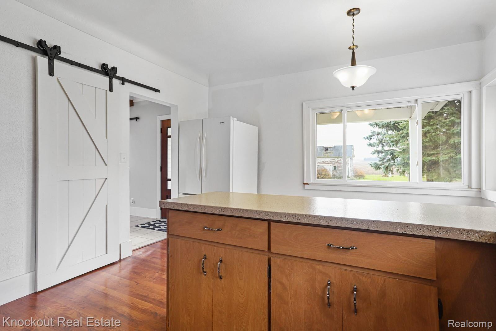 5161 Dixon Road Vassar, MI 48768 - Photo 16 of 68 5160 Dixon Vassar-21.jpg