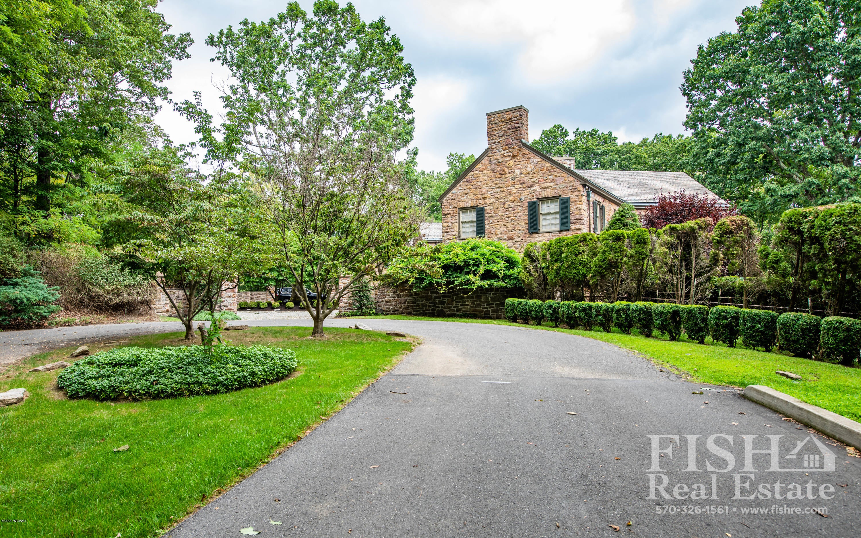 1640 Oak Ridge Place Williamsport, PA 17701 - Photo 1 of 46 Gallery Image 1