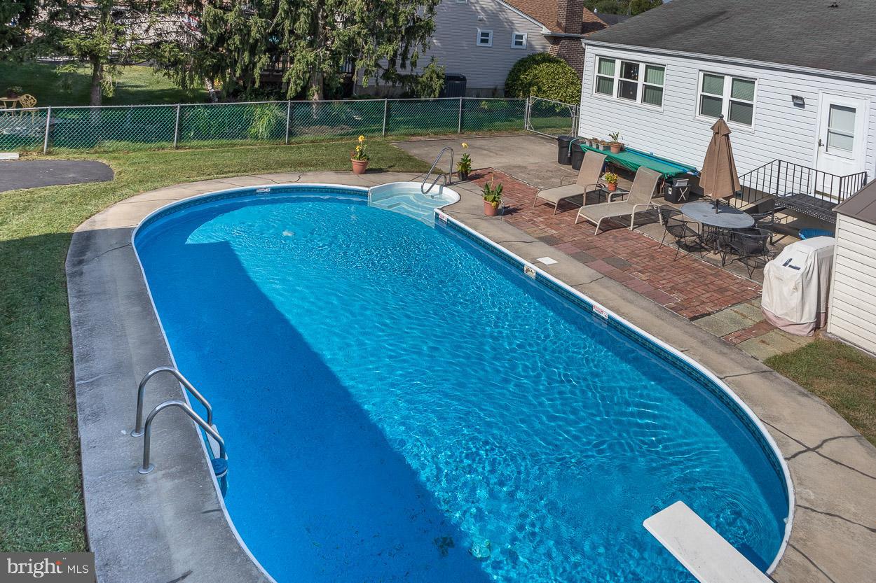 9201 Sandra Park Road Perry Hall, MD 21128 - Photo 4 of 54