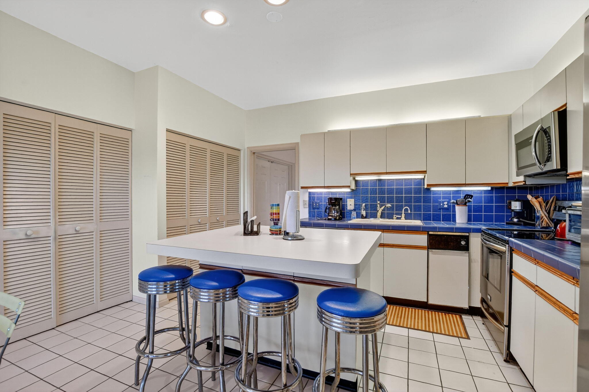 7623 Cinebar Drive, Unit 30U Boca Raton, FL 33433 - Photo 20 of 86 20-web-or-mls-DSC_3106