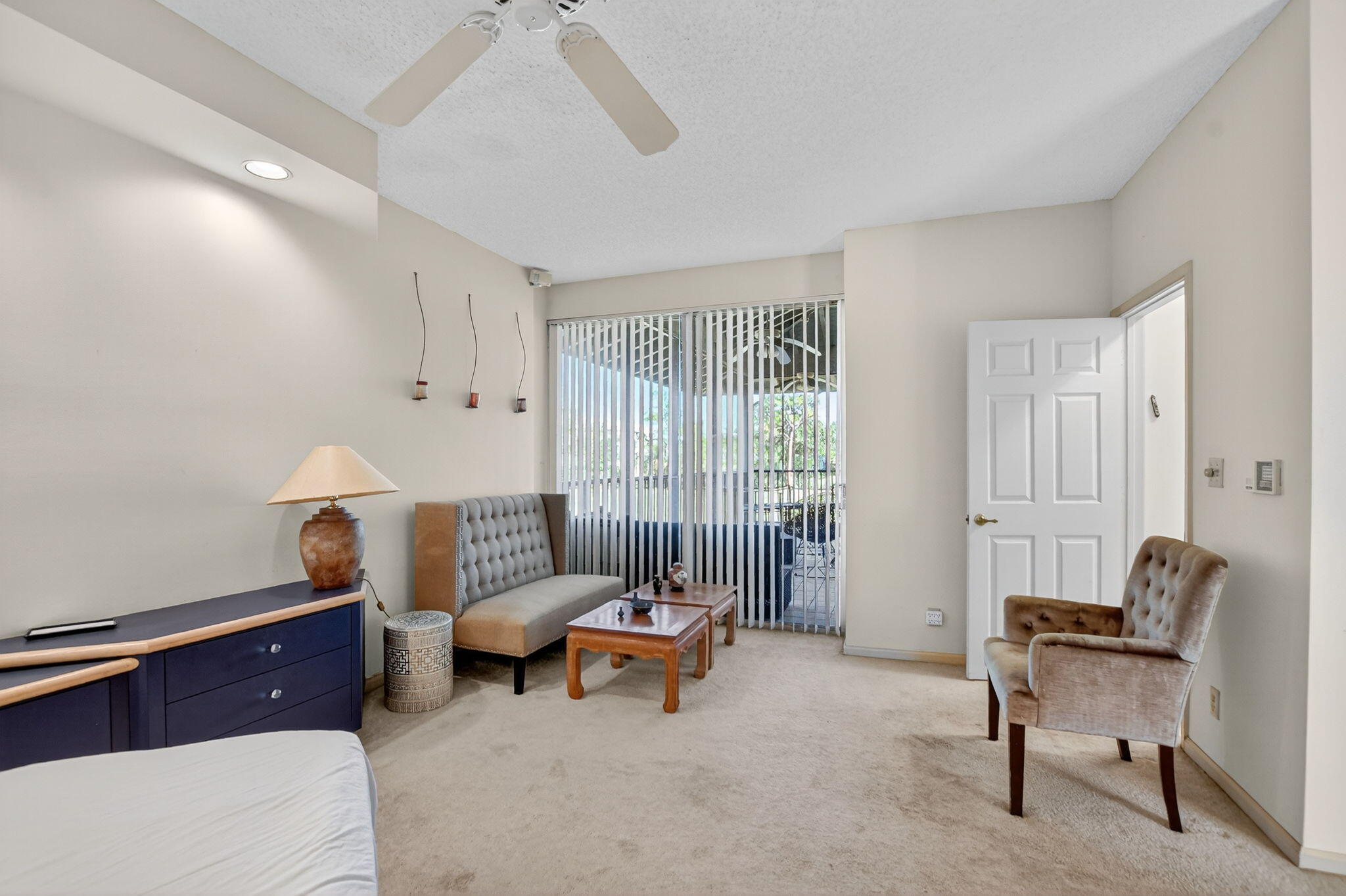 7623 Cinebar Drive, Unit 30U Boca Raton, FL 33433 - Photo 30 of 86 a living room with furniture and a window