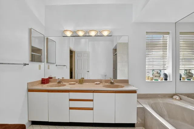 $4,500 | 7623 Cinebar Drive, Unit 30U, Boca Raton, FL 33433