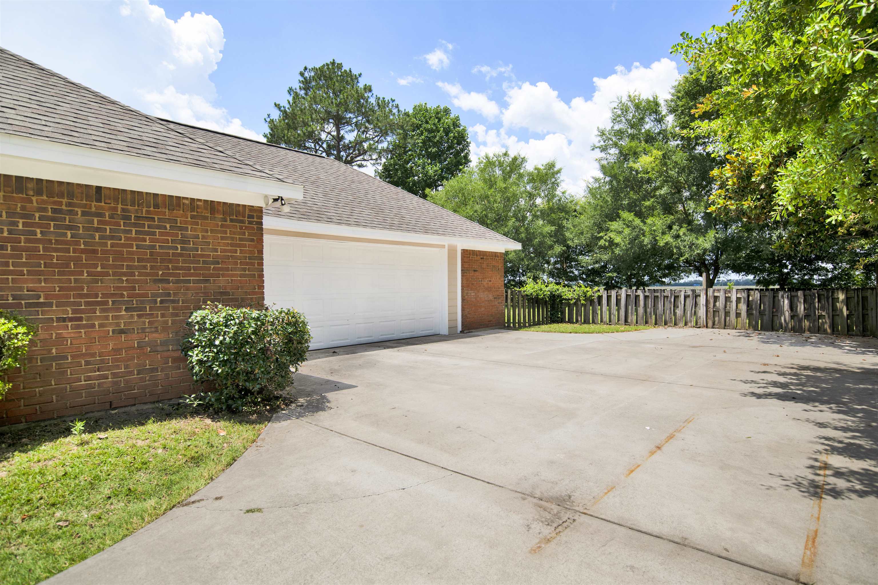 9825 Fairway Drive Foley, AL 36535 - Photo 6 of 39