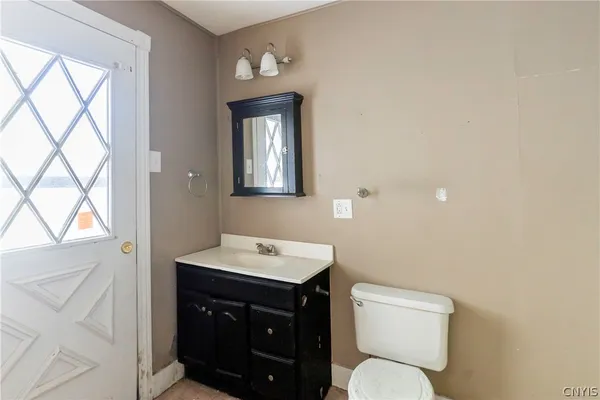 $139,900 | 80 East Utica Street, Oswego, NY 13126