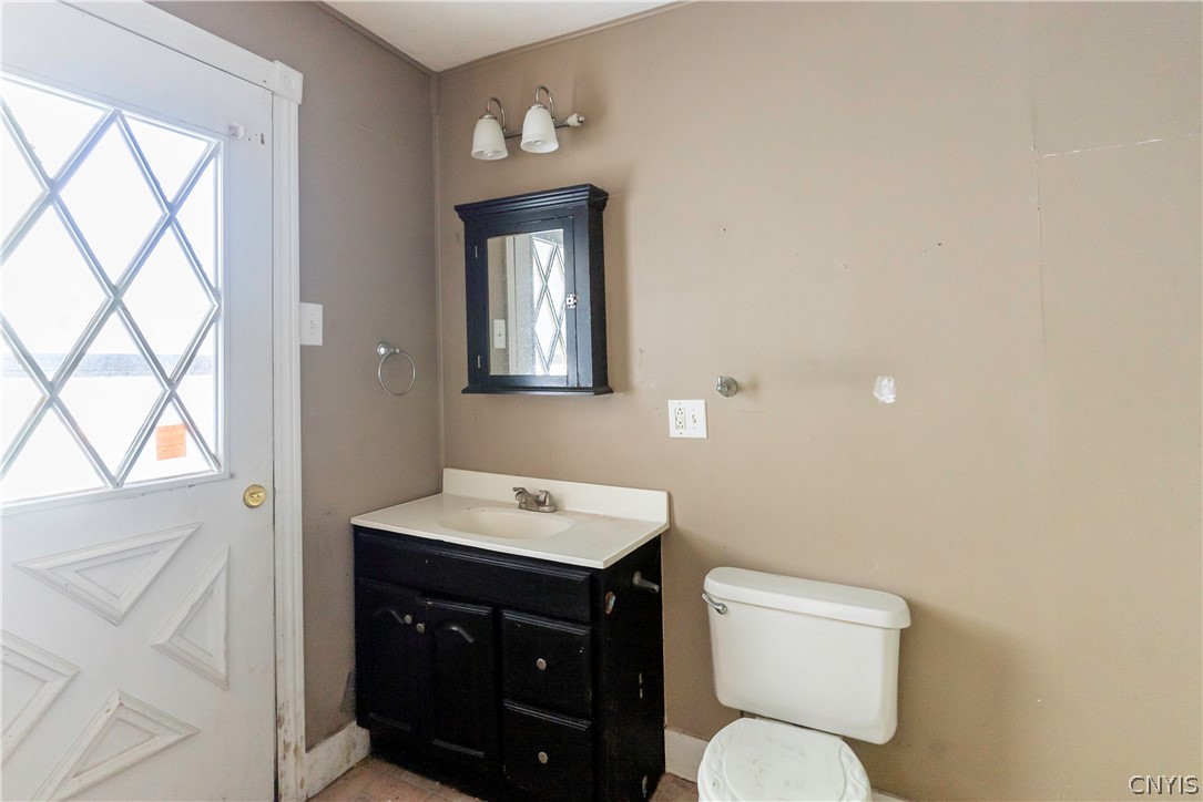 80 East Utica Street Oswego, NY 13126 - Photo 16 of 32