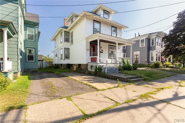 $139,900 | 80 East Utica Street, Oswego, NY 13126