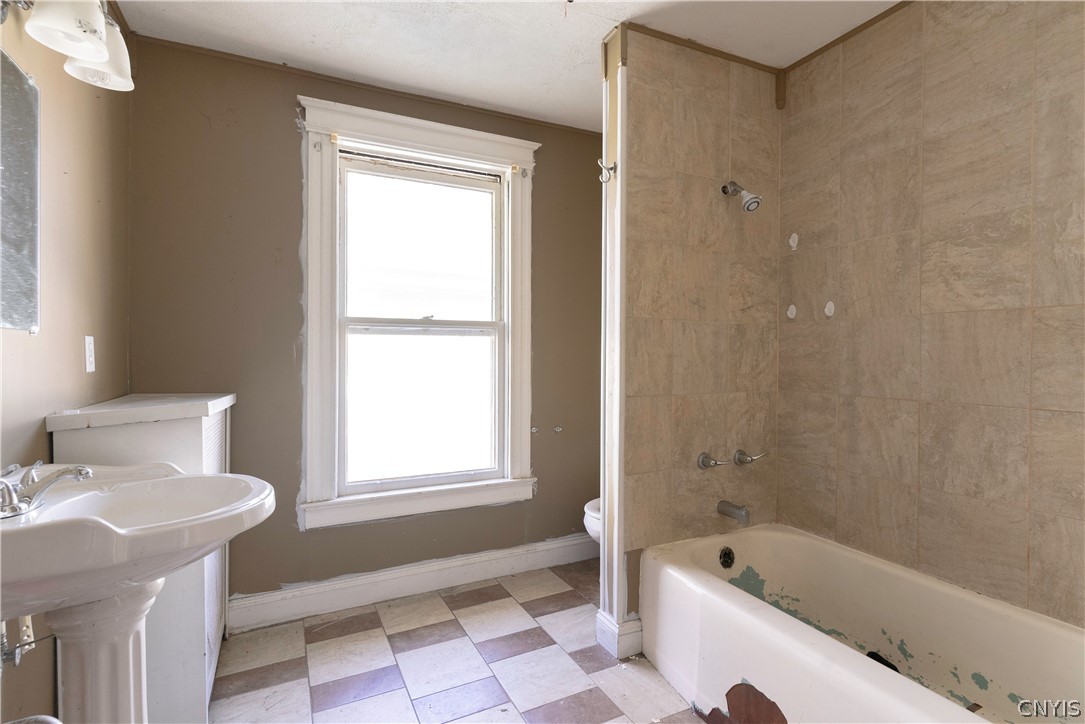 80 East Utica Street Oswego, NY 13126 - Photo 22 of 32