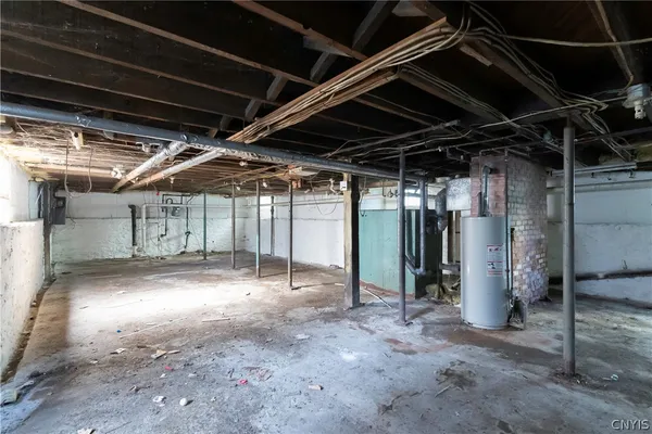 $139,900 | 80 East Utica Street, Oswego, NY 13126