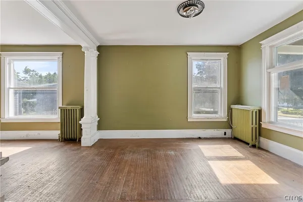 $139,900 | 80 East Utica Street, Oswego, NY 13126