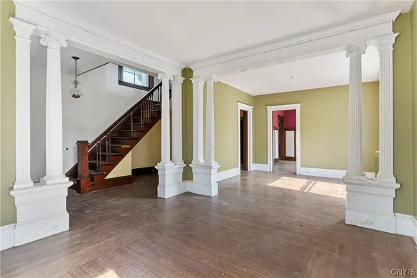 $139,900 | 80 East Utica Street, Oswego, NY 13126