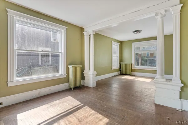 $139,900 | 80 East Utica Street, Oswego, NY 13126