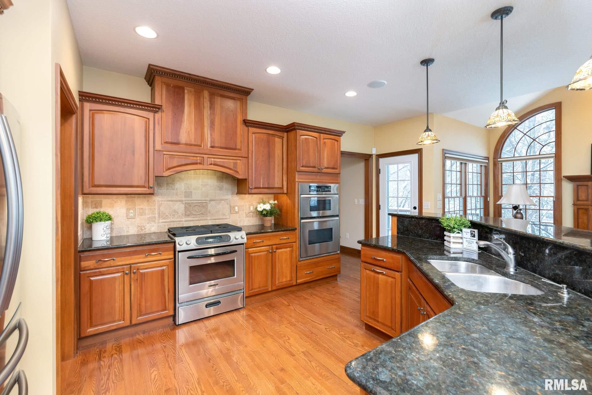 6740 Little Cabin Road Bettendorf, IA 52722 - Photo 14 of 39 Gallery Image 14