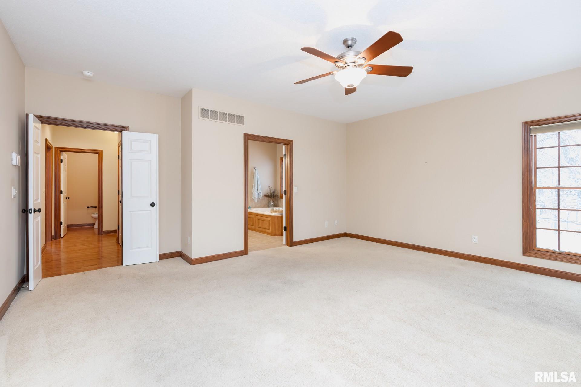 6740 Little Cabin Road Bettendorf, IA 52722 - Photo 23 of 39 Gallery Image 23