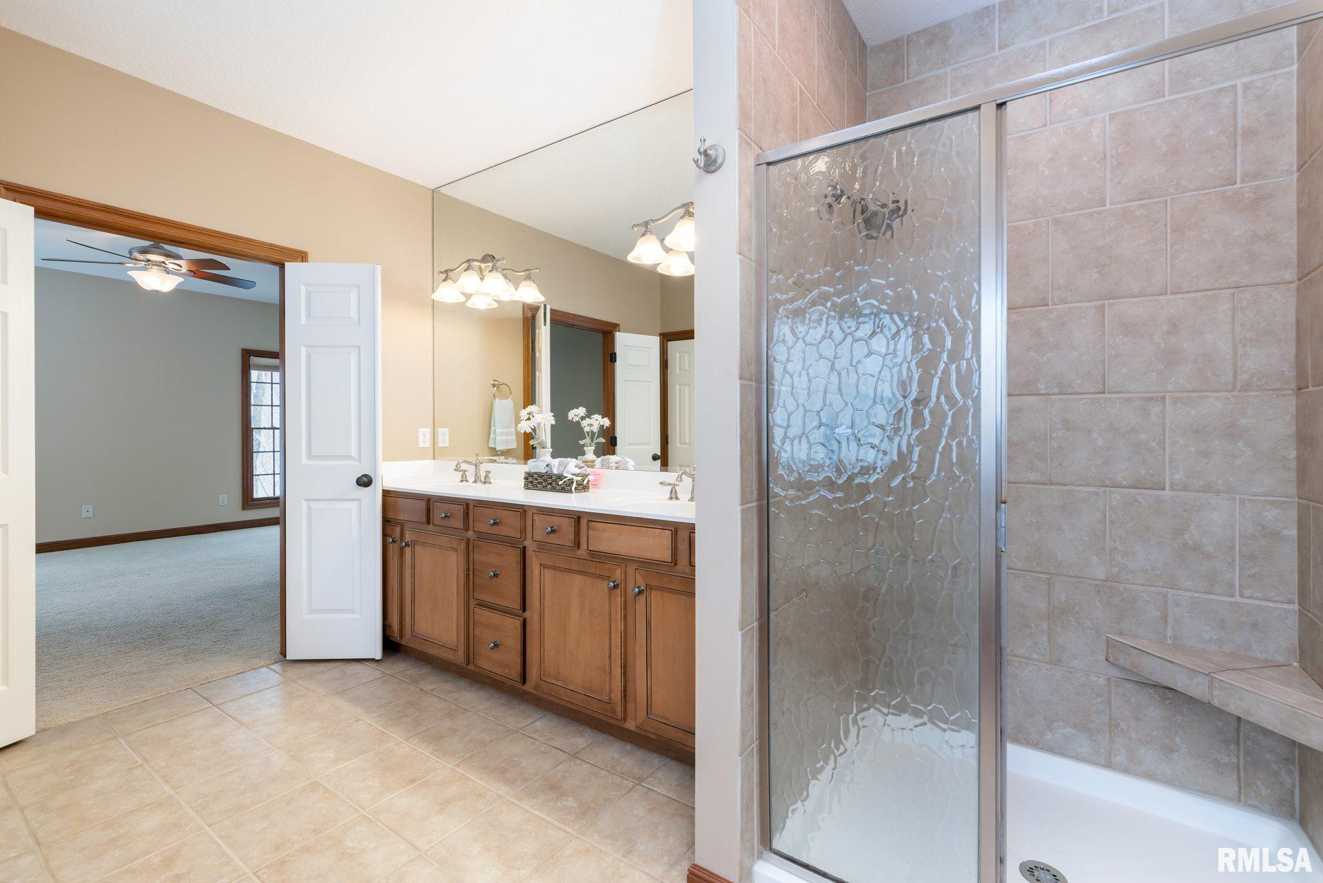 6740 Little Cabin Road Bettendorf, IA 52722 - Photo 25 of 39 Gallery Image 25