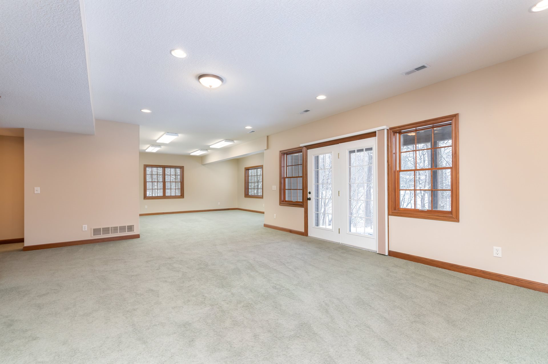 6740 Little Cabin Road Bettendorf, IA 52722 - Photo 34 of 39 Gallery Image 34
