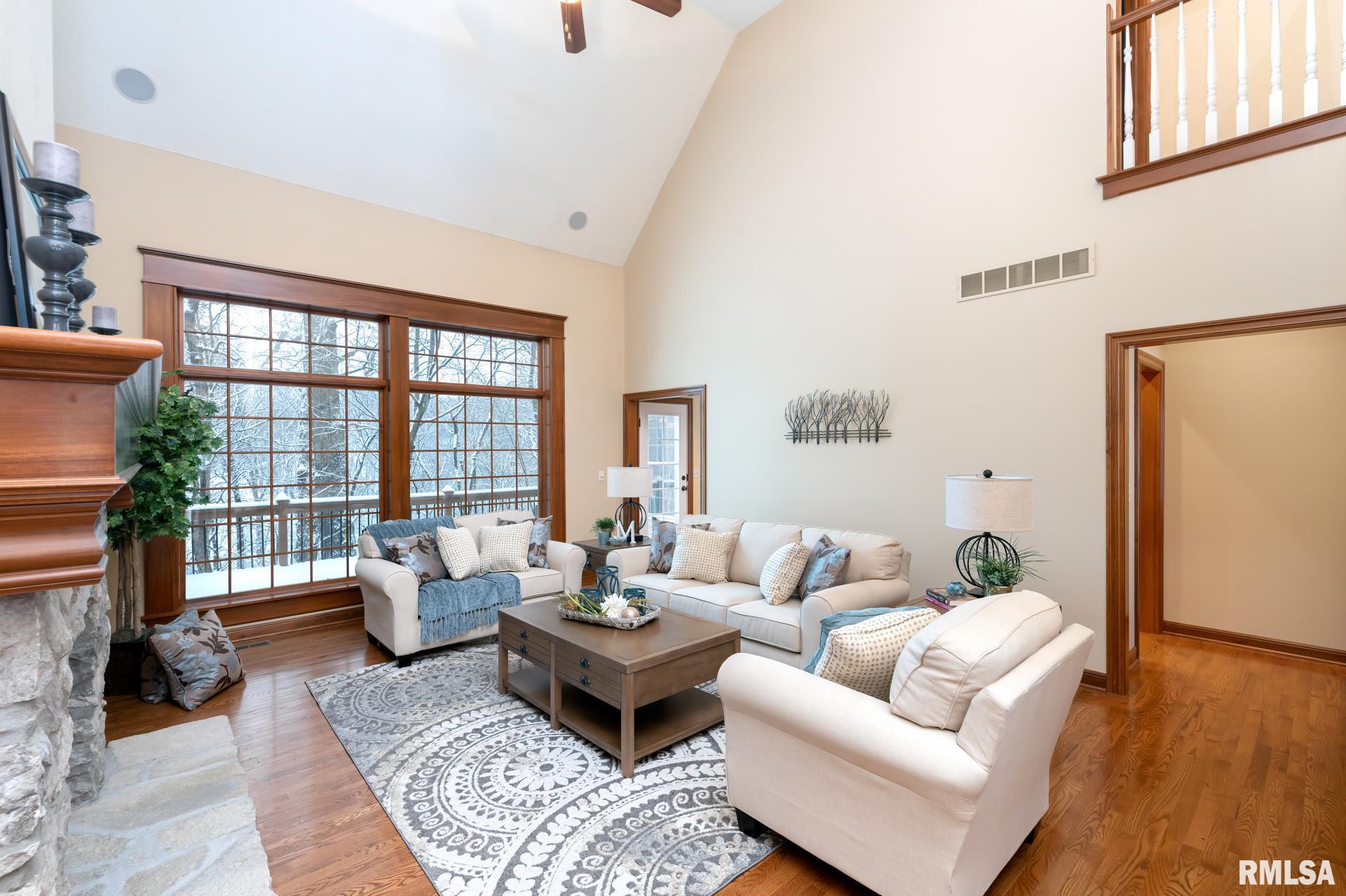 6740 Little Cabin Road Bettendorf, IA 52722 - Photo 8 of 39 Gallery Image 8