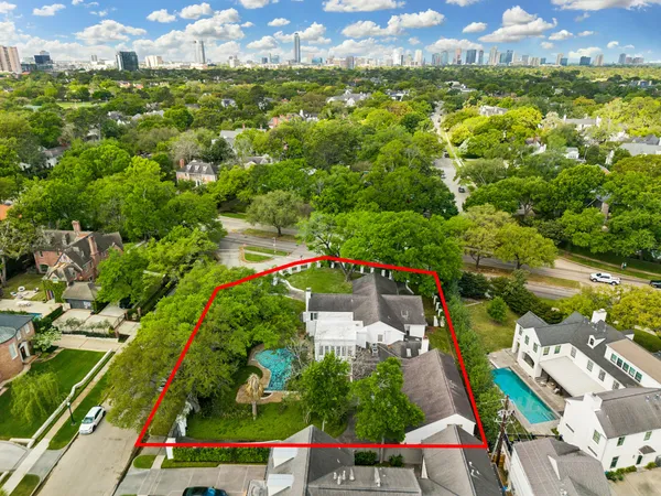 $3,850,000 | 1811 Kirby Drive, Houston, TX 77019