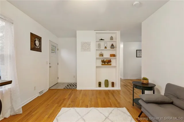 $195,000 | 902 Assembly Road, Jeffersonville, IN 47130