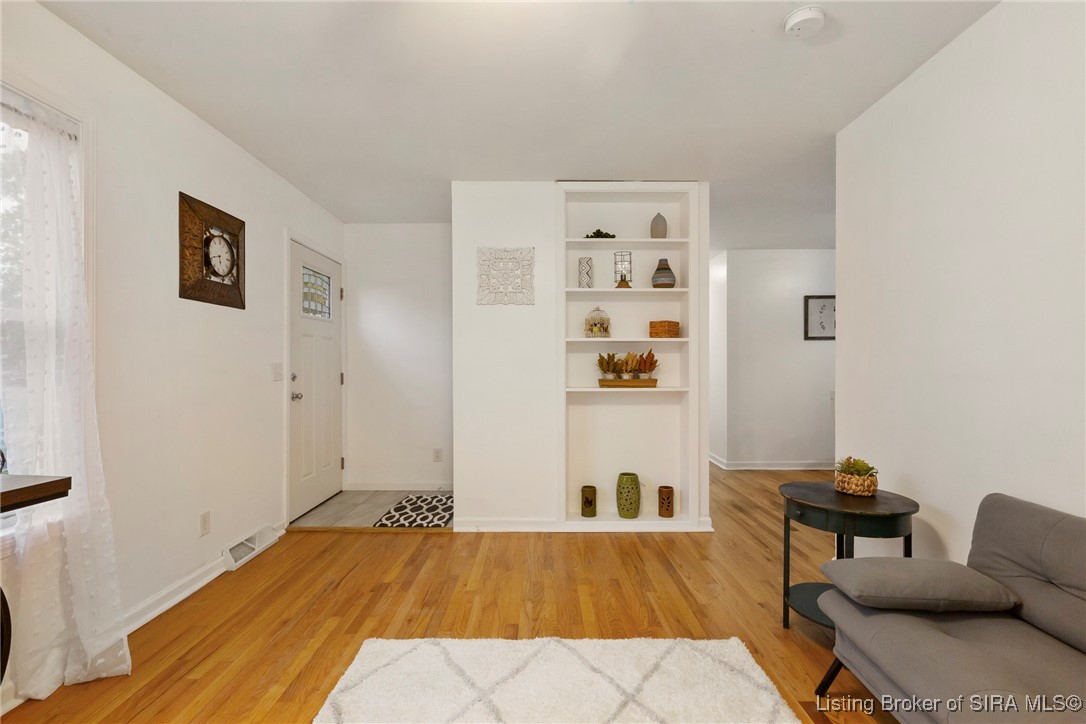 902 Assembly Road Jeffersonville, IN 47130 - Photo 11 of 41