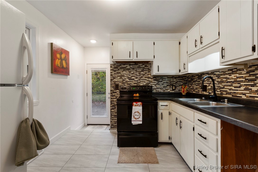 902 Assembly Road Jeffersonville, IN 47130 - Photo 15 of 41