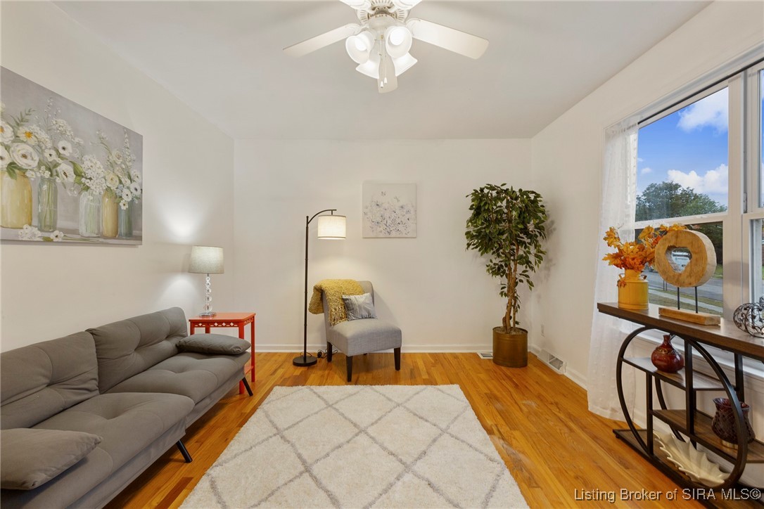 902 Assembly Road Jeffersonville, IN 47130 - Photo 8 of 41