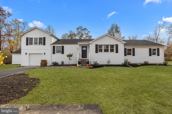 $1,075,000 | 271 Stoopville Road, Newtown, PA 18940