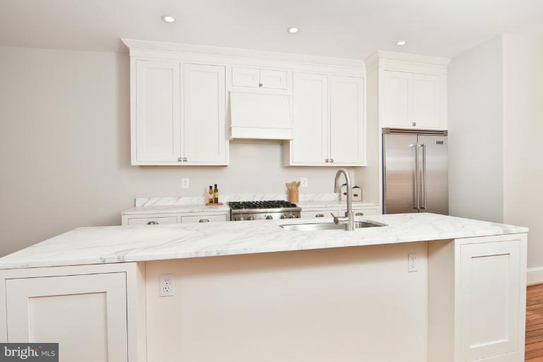 632 5th Street Northeast Washington, DC 20002 - Photo 14 of 30 Kitchen